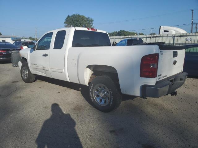 1GCRCREAXBZ408444 - 2011 CHEVROLET SILVERADO C1500  LS WHITE photo 2