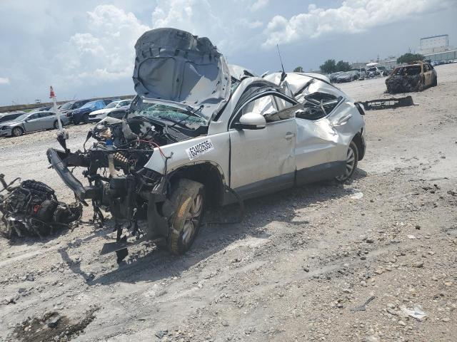 2011 VOLKSWAGEN TIGUAN S, 