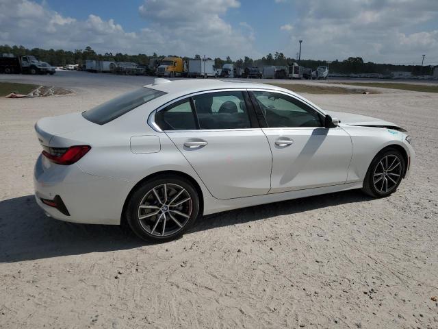 3MW5R1J08L8B18577 - 2020 BMW 330I WHITE photo 3