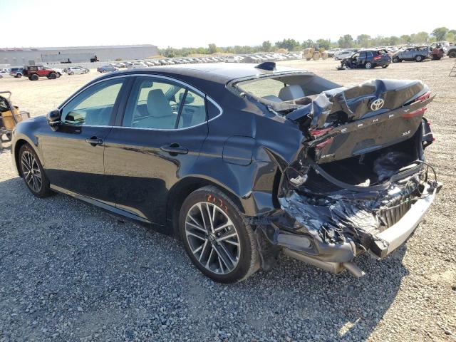 4T1DAACK2SU586578 - 2025 TOYOTA CAMRY XSE შავი ფოტო 2