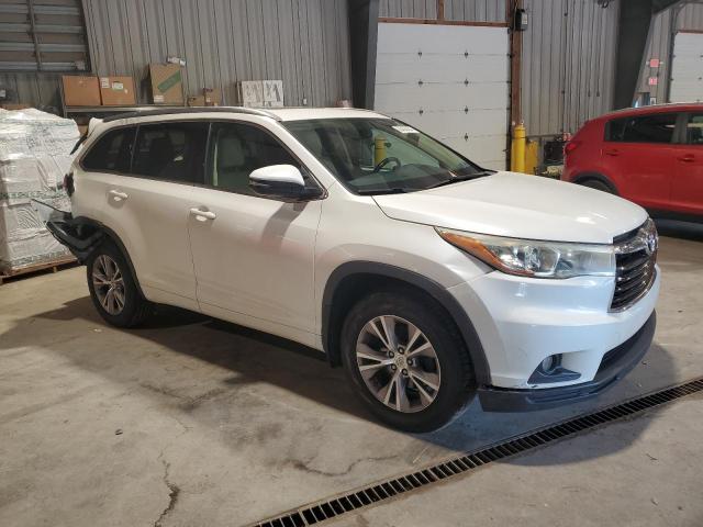 5TDJKRFH9FS073552 - 2015 TOYOTA HIGHLANDER XLE WHITE photo 4