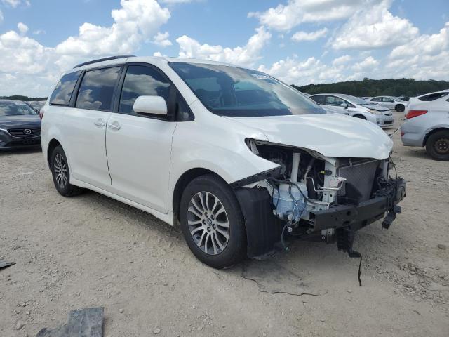 5TDYZ3DC7KS013892 - 2019 TOYOTA SIENNA XLE Biały zdjęcie 4