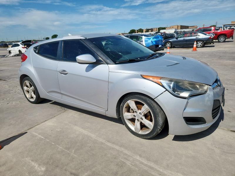 KMHTC6ADXCU036716 - 2012 HYUNDAI VELOSTER SILVER photo 4
