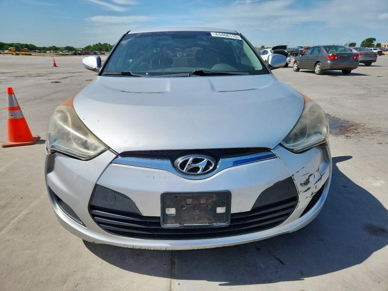 KMHTC6ADXCU036716 - 2012 HYUNDAI VELOSTER SILVER photo 5