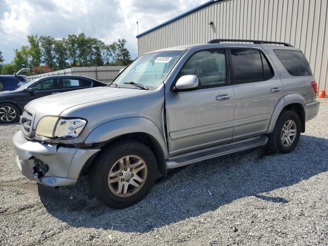 2004 TOYOTA SEQUOIA SR5, 