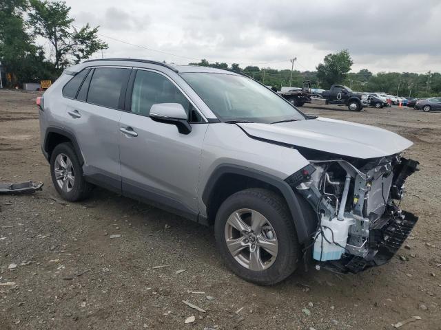 2T3P1RFV9SC514402 - 2025 TOYOTA RAV4 XLE SILVER photo 4