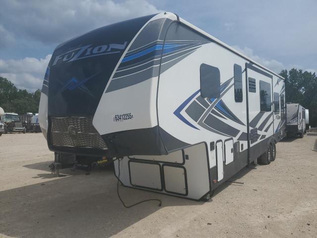 4YDF36925LF811140 - 2020 KEYSTONE 5TH WHEEL TWO TONE photo 2