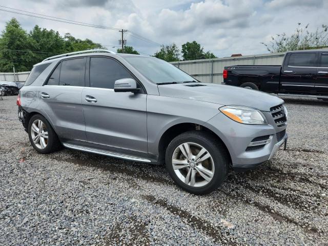 4JGDA5HB9FA484119 - 2015 MERCEDES-BENZ ML 350 4MATIC SILVER photo 4