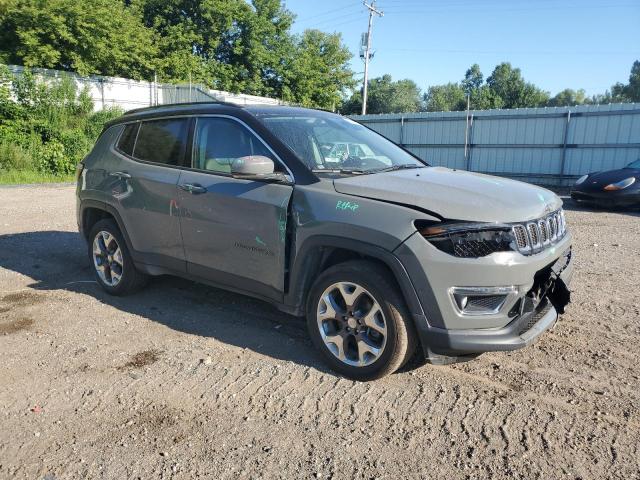 3C4NJDCB2LT236082 - 2020 JEEP COMPASS LIMITED GRAY photo 4