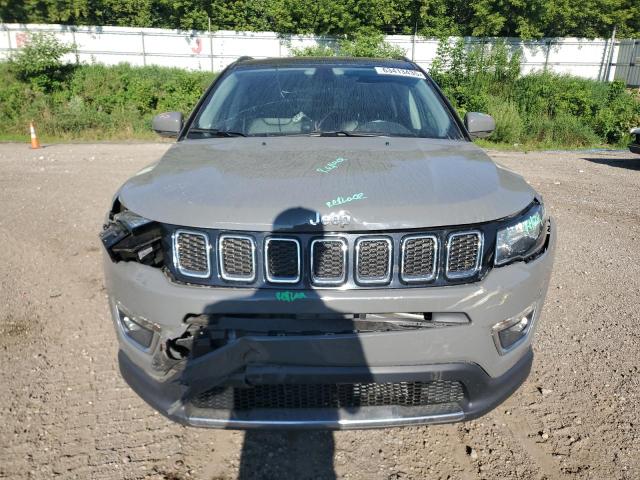 3C4NJDCB2LT236082 - 2020 JEEP COMPASS LIMITED GRAY photo 5