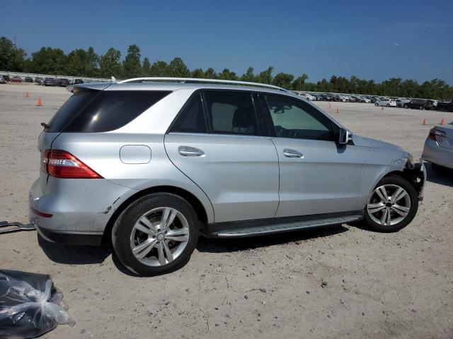 4JGDA5HB0CA046858 - 2012 MERCEDES-BENZ ML 350 4MATIC SILVER photo 3