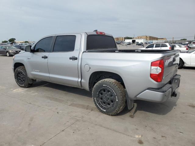 5TFEY5F10MX281600 - 2021 TOYOTA TUNDRA CREWMAX SR5 SILVER photo 2