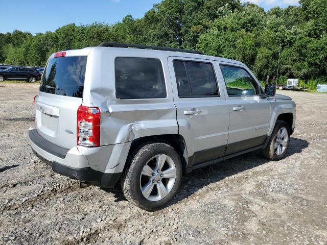 1C4NJRFB0CD513102 - 2012 JEEP PATRIOT LATITUDE GRAY photo 3