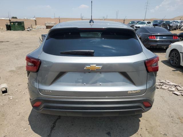 KL77LFE22RC200552 - 2024 CHEVROLET TRAX LS SILVER photo 6