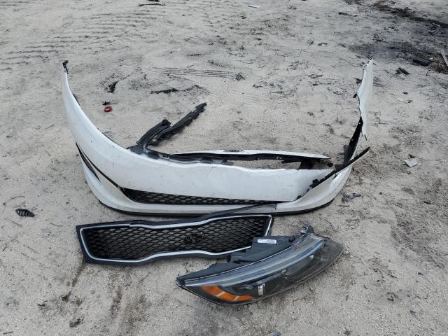 5XXGN4A7XFG393757 - 2015 KIA OPTIMA EX WHITE photo 12