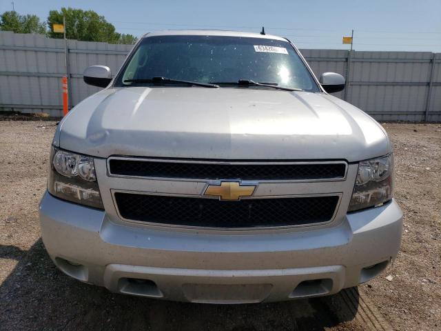 1GNSKAE06BR293555 - 2011 CHEVROLET TAHOE K1500 LS SILVER photo 5