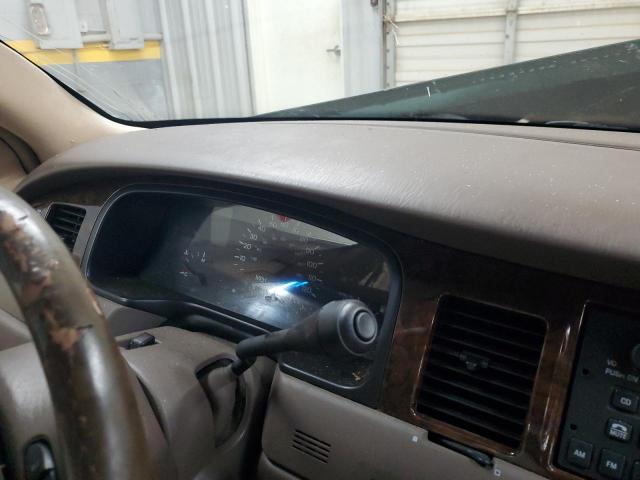 1LNFM81W5WY609803 - 1998 LINCOLN TOWN CAR EXECUTIVE GREEN photo 9