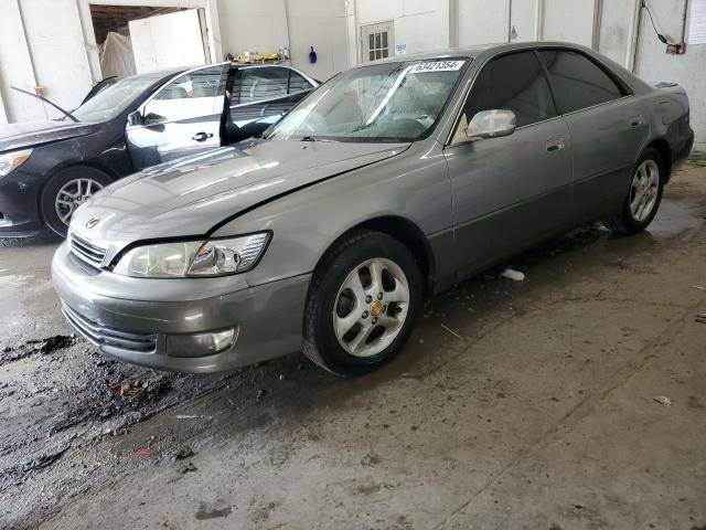 2001 LEXUS ES 300, 