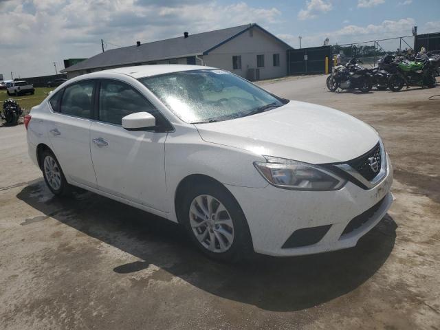 3N1AB7AP6JL626422 - 2018 NISSAN SENTRA S თეთრი ფოტო 4