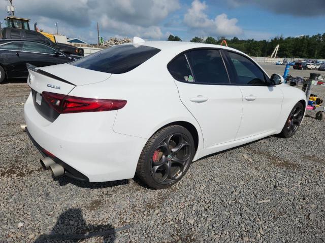 ZARFAEEN8H7549589 - 2017 ALFA ROMEO GIULIA TI Q4 WHITE photo 3