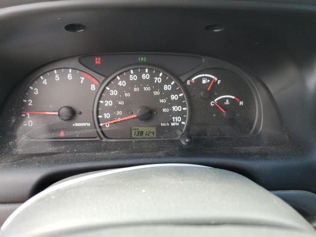 2CNBJ734626951550 - 2002 CHEVROLET TRACKER ZR2 灰色 照片 9