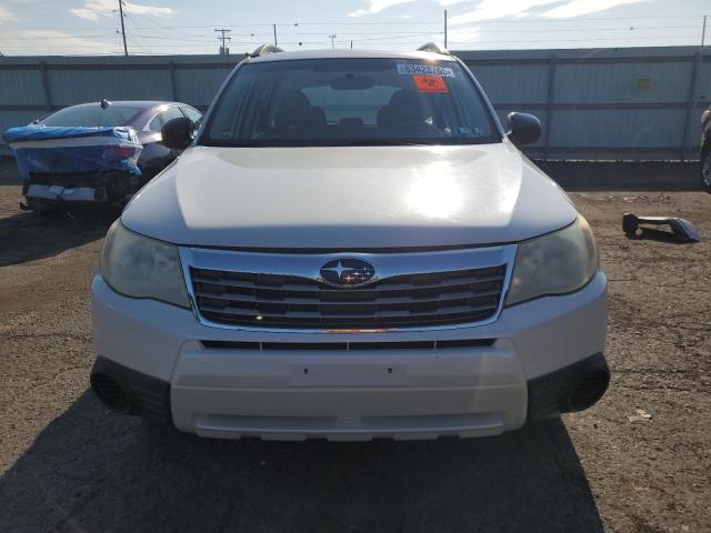 JF2SH6BC7AH805705 - 2010 SUBARU FORESTER XS Ақ фото 5