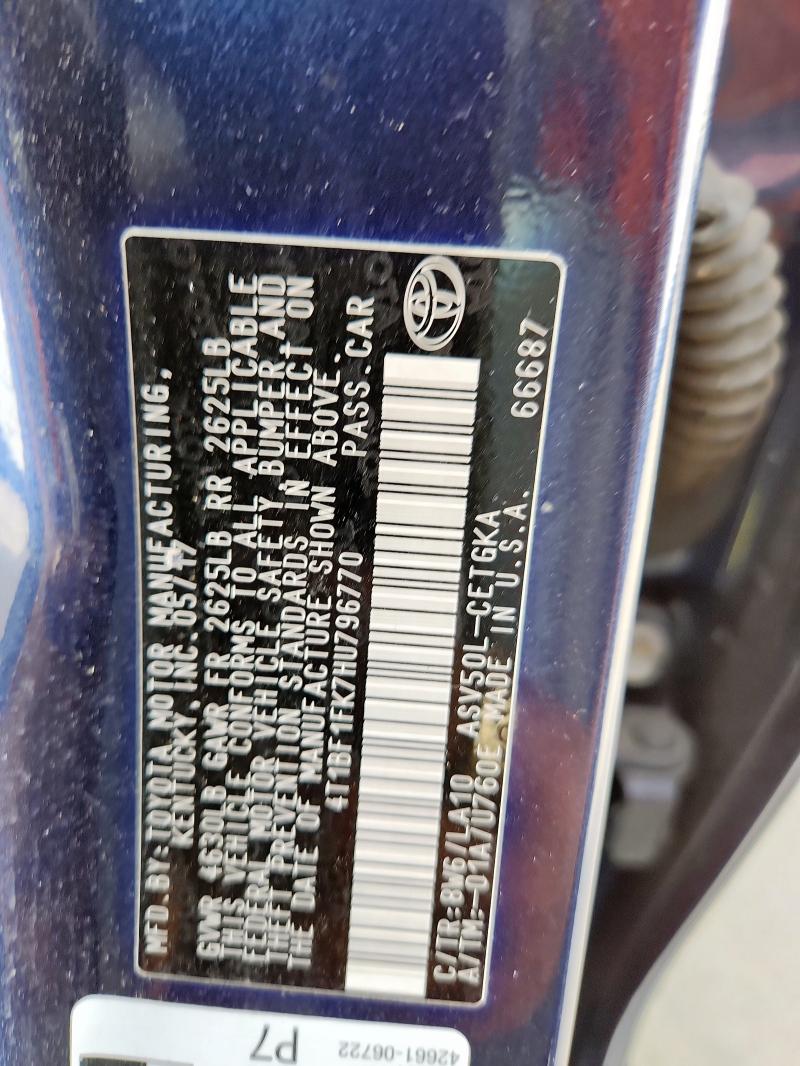 4T1BF1FK7HU796770 - 2017 TOYOTA CAMRY LE Көк фото 12