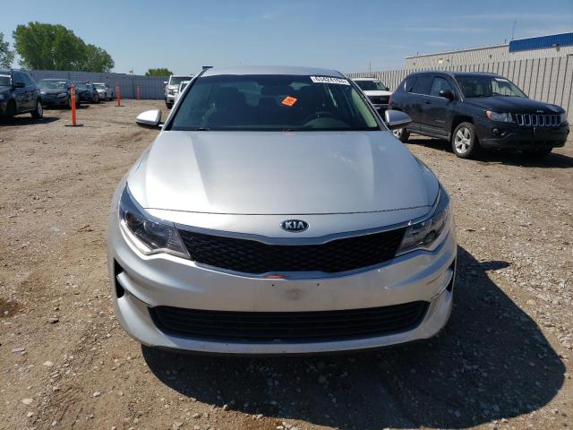 5XXGT4L37HG140981 - 2017 KIA OPTIMA LX SILVER photo 5