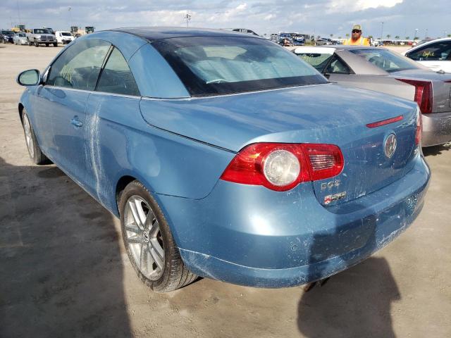 WVWFA71F28V050643 - 2008 VOLKSWAGEN EOS LUX 蓝色 照片 3