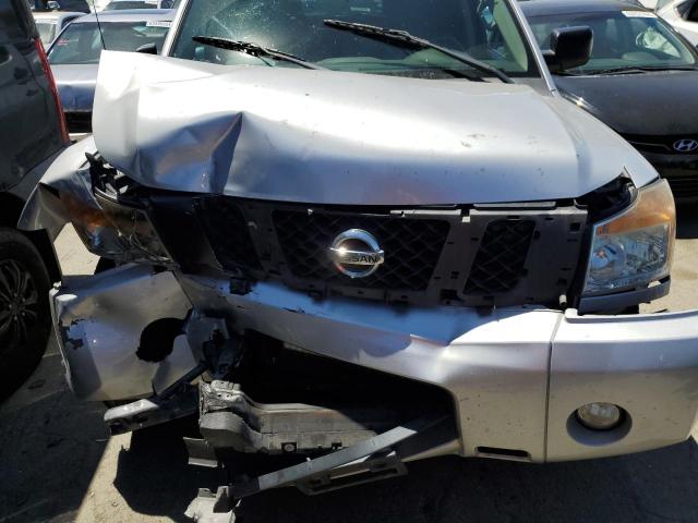 1N6AA0EK7CN329875 - 2012 NISSAN TITAN S SILVER photo 11