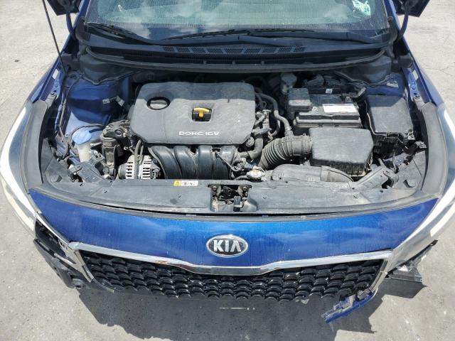 3KPFL4A72JE172429 - 2018 KIA FORTE LX BLUE photo 11