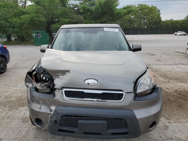 KNDJT2A21B7227215 - 2011 KIA SOUL + GRAY photo 5