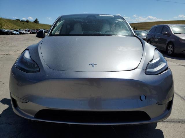 7SAYGDEEXSF257099 - 2025 TESLA MODEL Y GRAY photo 5