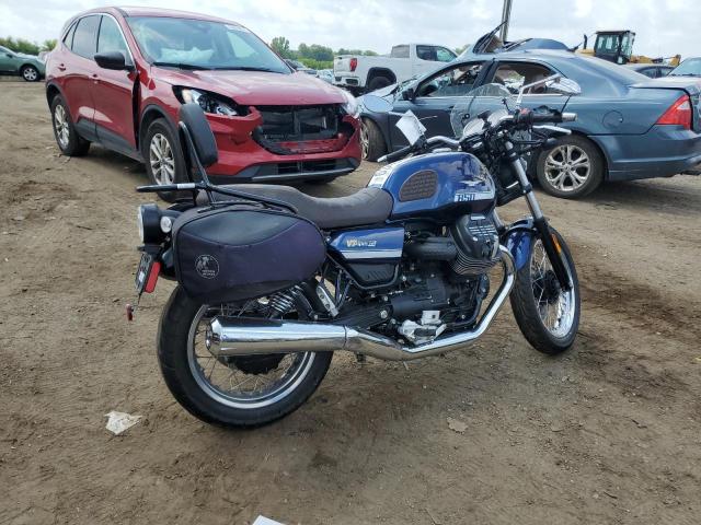 ZGUKZUB07NM000416 - 2022 MOTO GUZZI V7 SPECIAL BLUE photo 4