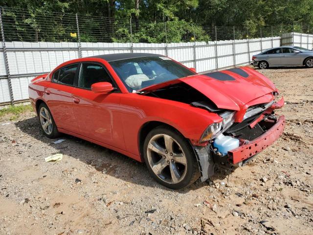 2C3CDXHG4EH342747 - 2014 DODGE CHARGER SXT RED photo 4