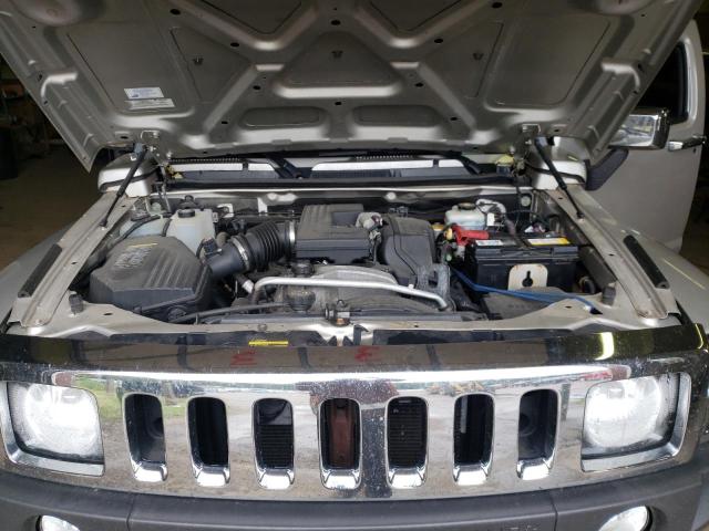 5GTDN13E678237645 - 2007 HUMMER H3 GRAY photo 12