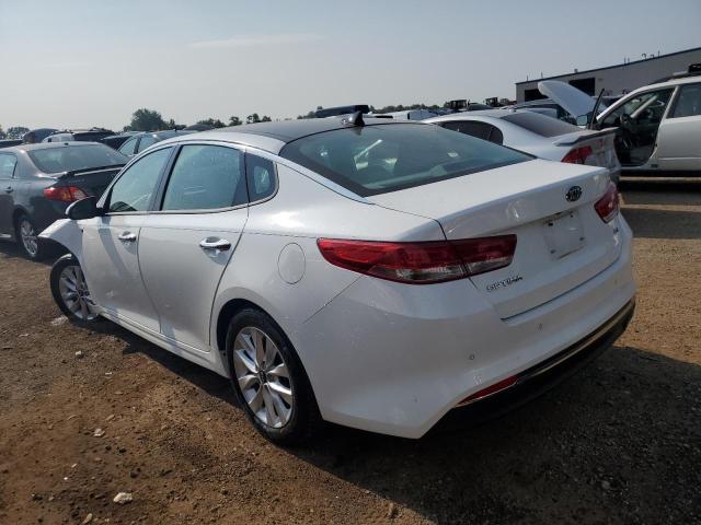 5XXGU4L32JG221812 - 2018 KIA OPTIMA EX WHITE photo 2