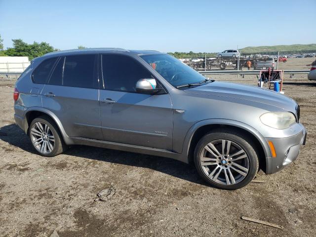 5UXZV8C52BL419045 - 2011 BMW X5 XDRIVE50I GRAY photo 4