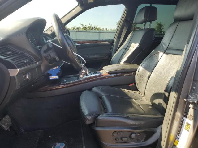 5UXZV8C52BL419045 - 2011 BMW X5 XDRIVE50I GRAY photo 7