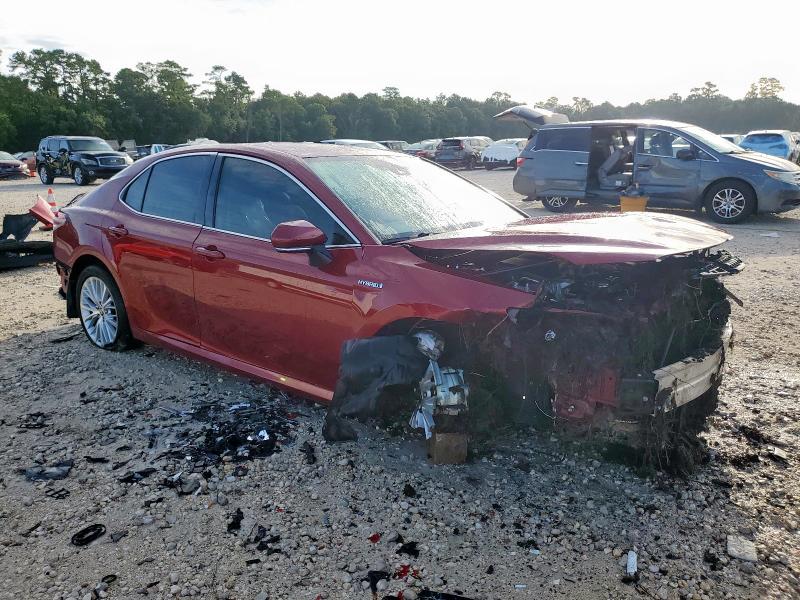 4T1F31AKXLU538639 - 2020 TOYOTA CAMRY XLE RED photo 4