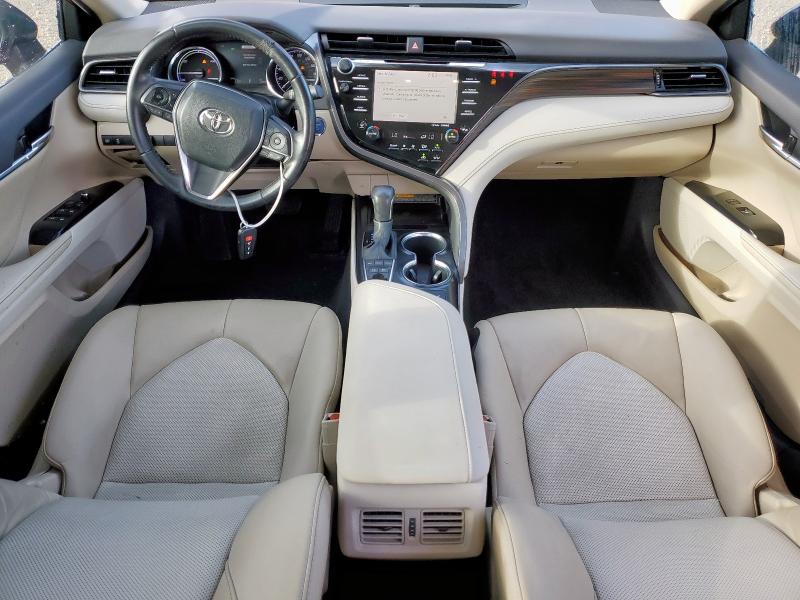 4T1F31AKXLU538639 - 2020 TOYOTA CAMRY XLE RED photo 8