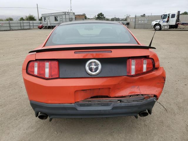 1ZVBP8CU7C5261003 - 2012 FORD MUSTANG BOSS 302 ORANGE photo 6