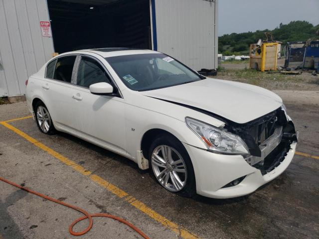 JN1CV6ARXFM521567 - 2015 INFINITI Q40 WHITE photo 4