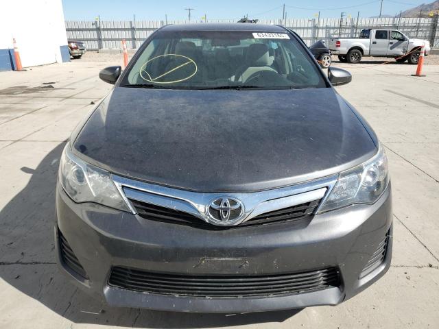 4T4BF1FKXDR312512 - 2013 TOYOTA CAMRY L GRAY photo 5
