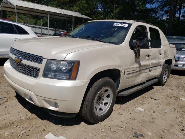 3GNMCGE00BG347716 - 2011 CHEVROLET AVALANCHE LTZ CREAM photo 1