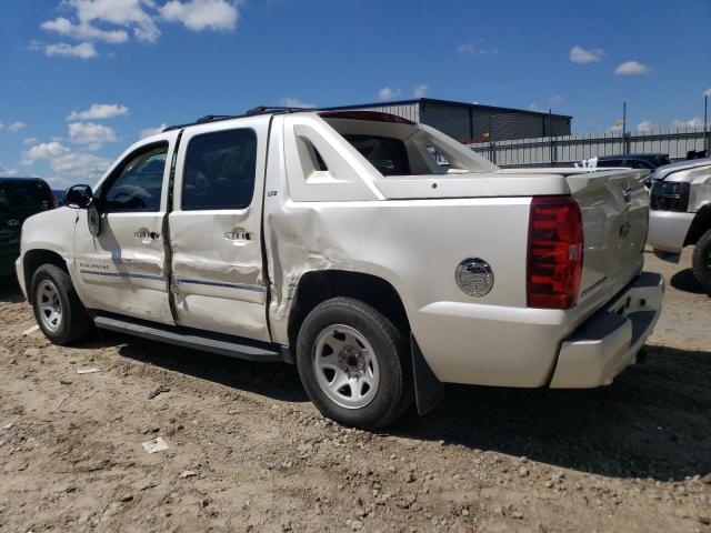 3GNMCGE00BG347716 - 2011 CHEVROLET AVALANCHE LTZ CREAM photo 2