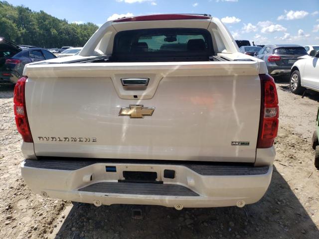 3GNMCGE00BG347716 - 2011 CHEVROLET AVALANCHE LTZ CREAM photo 6