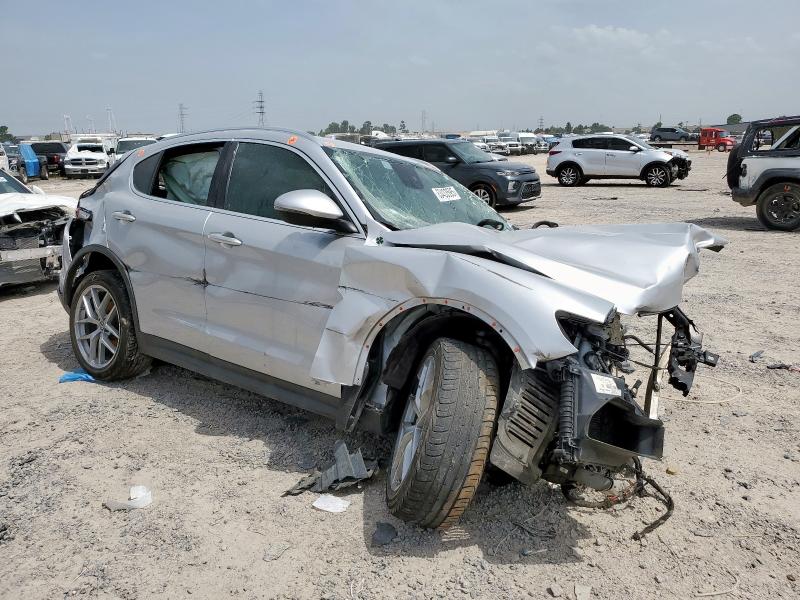 ZASFAKBN4J7C03534 - 2018 ALFA ROMEO STELVIO TI SILVER photo 4
