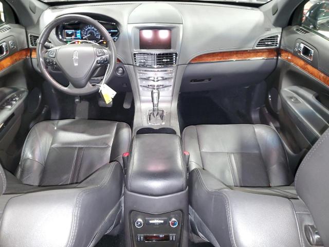 2LMHJ5NK8KBL03066 - 2019 LINCOLN MKT BLACK photo 8