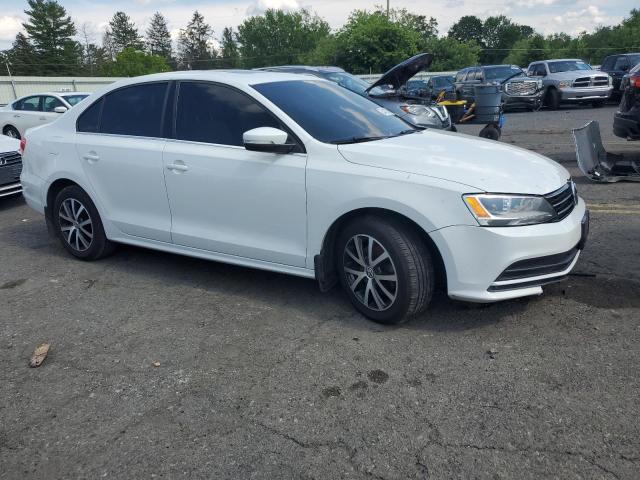 3VWD17AJ2FM318557 - 2015 VOLKSWAGEN JETTA SE WHITE photo 4